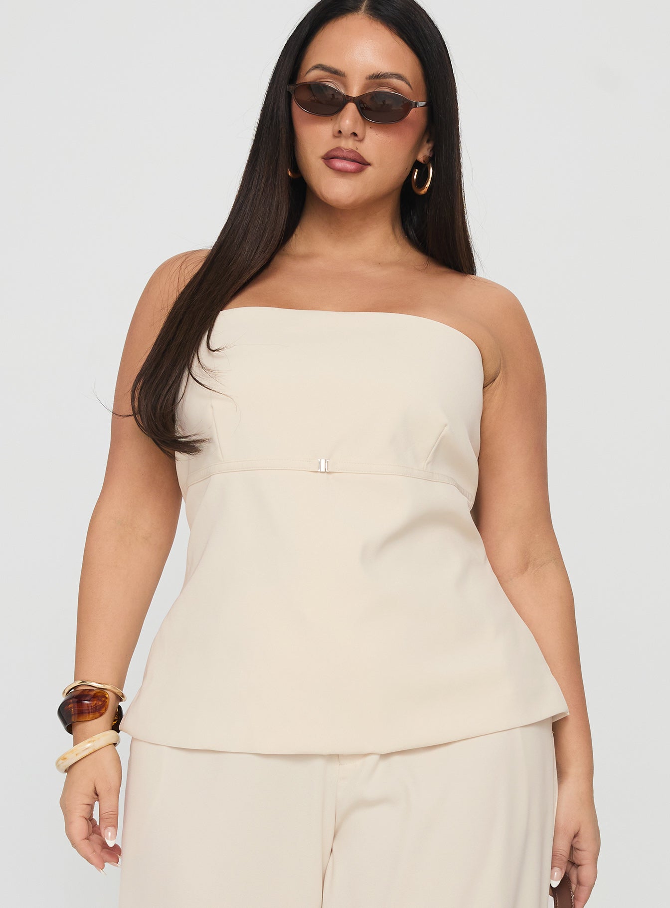 Irresistible Strapless Top Cream Curve